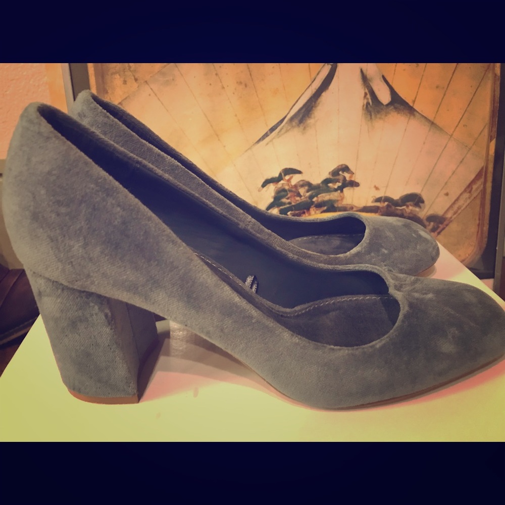 Zara Velvet sky blue heels